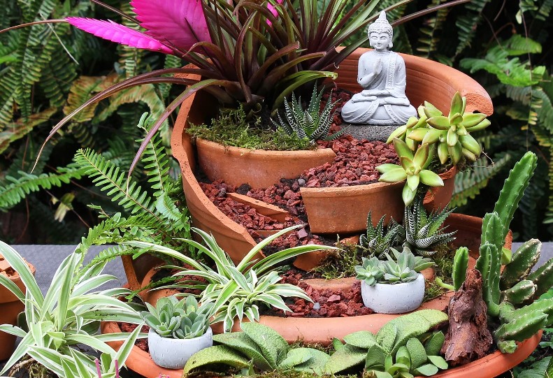 Buddha in mini garden